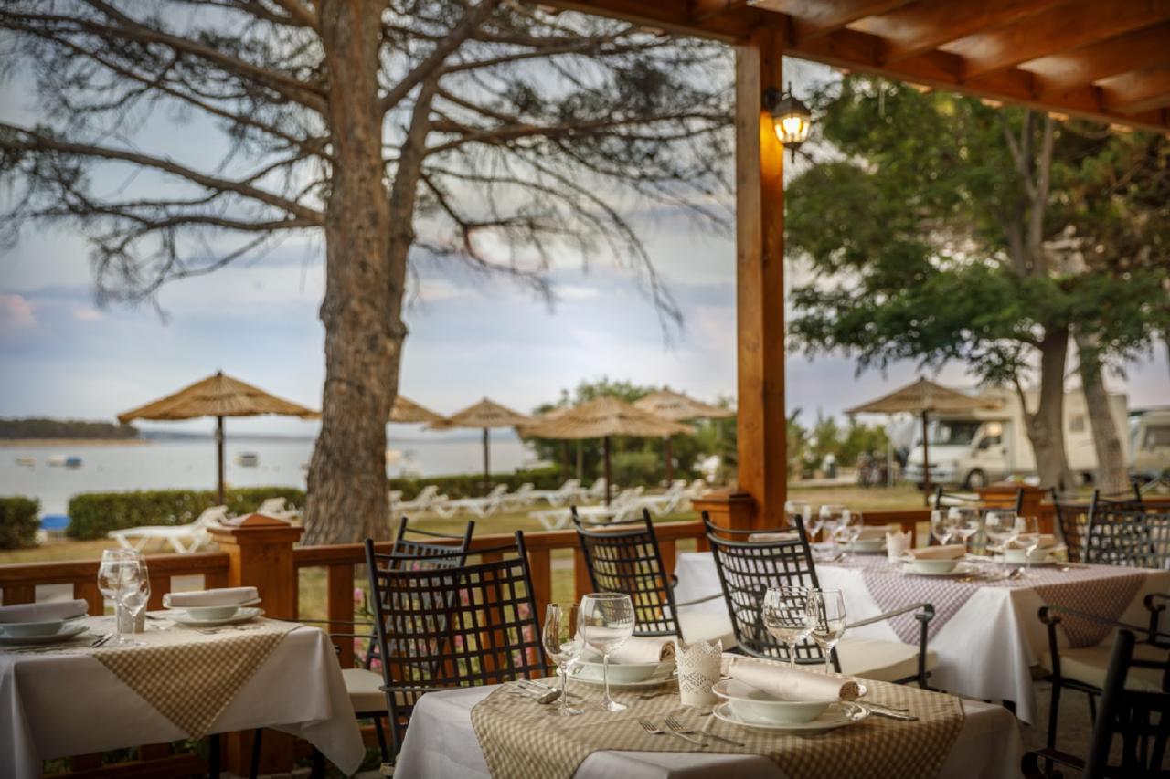 Valamar Camping Padova Banjol Exteriör bild