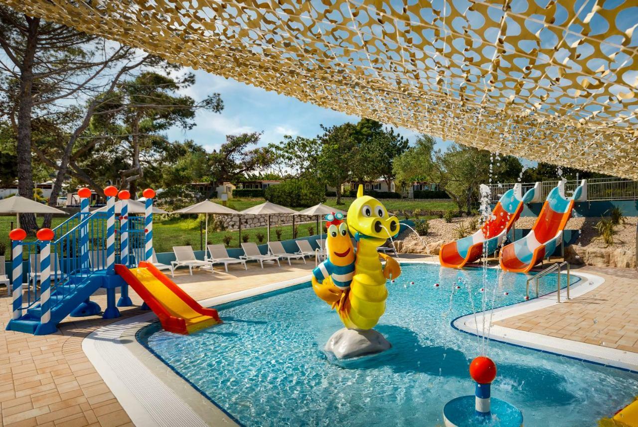 Valamar Camping Padova Banjol Exteriör bild