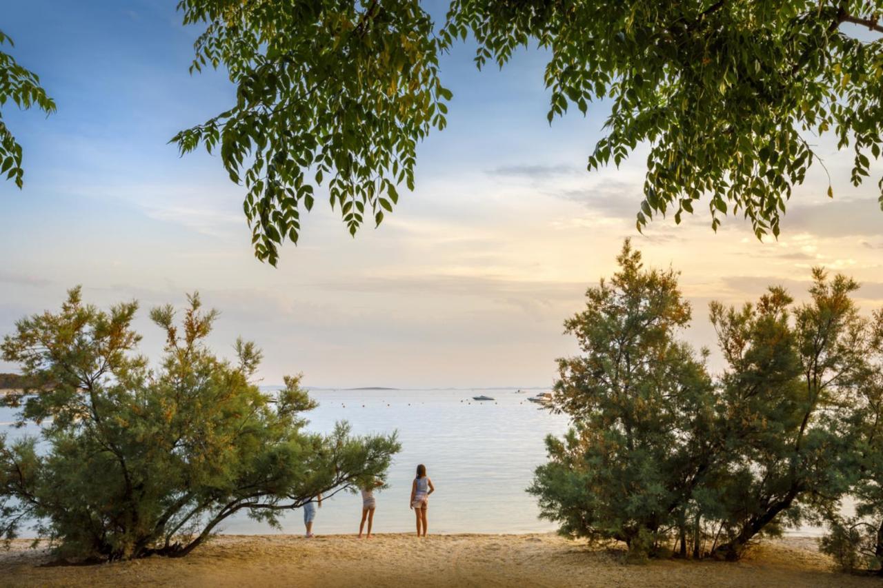 Valamar Camping Padova Banjol Exteriör bild