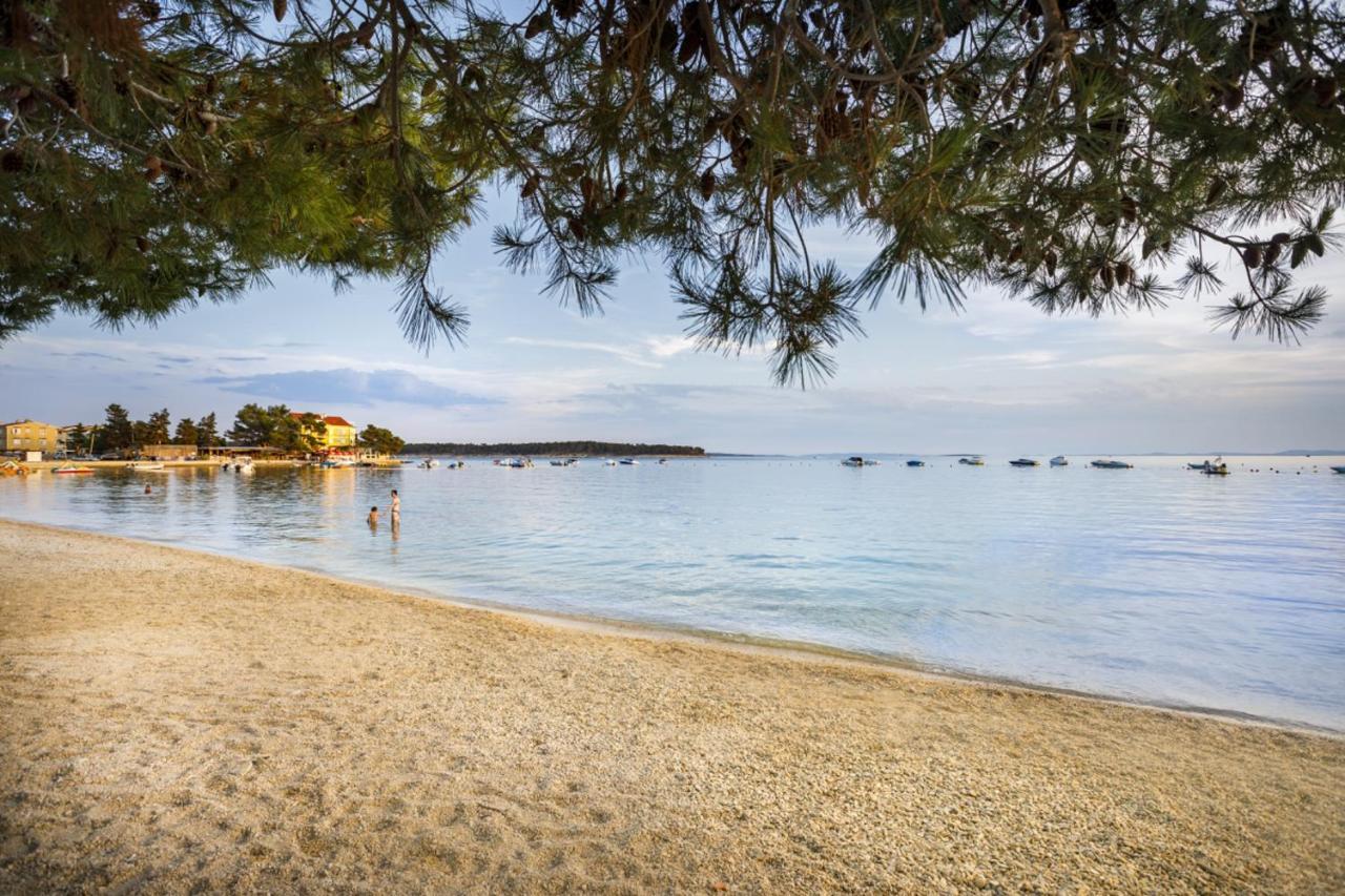 Valamar Camping Padova Banjol Exteriör bild